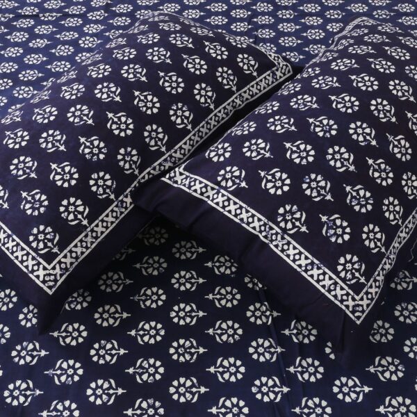 Indigo Sanganeri Butti Premium Double Bedsheet - Image 2