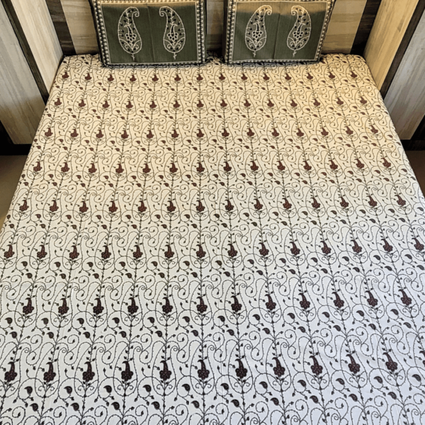 Kashida Floral with Co-ordinated Pillows Premium Cotton Double Bedsheet