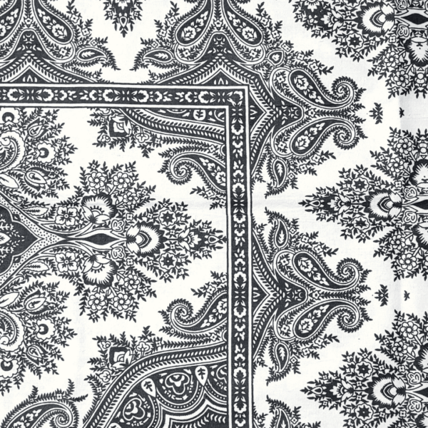 Sanganeri Deewan Large Single Bedsheet - 2 Pillow Covers - Image 2