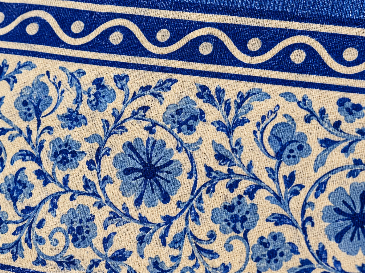 Blue and cream floral print of the Hasthakala cotton bedsheet