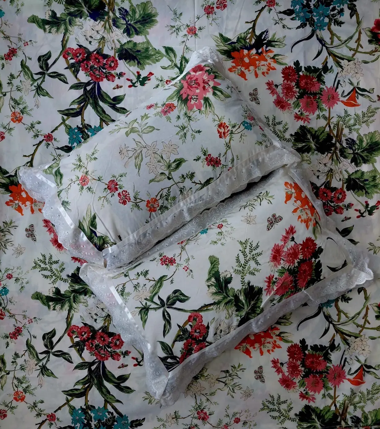 Nature Art Laced Pillow Bedsheet — collection photograph 6